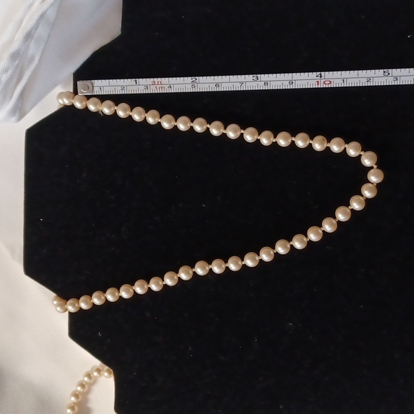 Girly Pearly Grab bag of necklaces and one bracelet - Picture 7 of 7